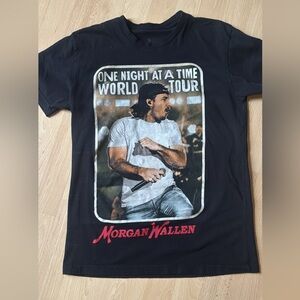 Morgan Wallen Tour T-shirt women's Small